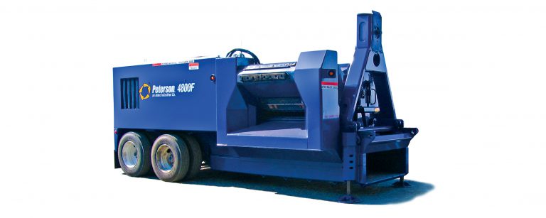 彼得森连枷4800F链连枷脱皮-能够处理多种原木从2到23英寸的直径