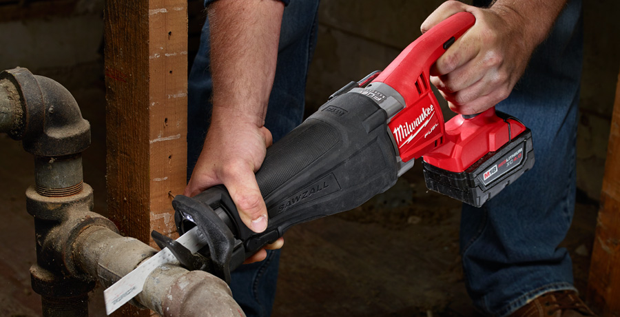 Milwaukee Sawzall M18